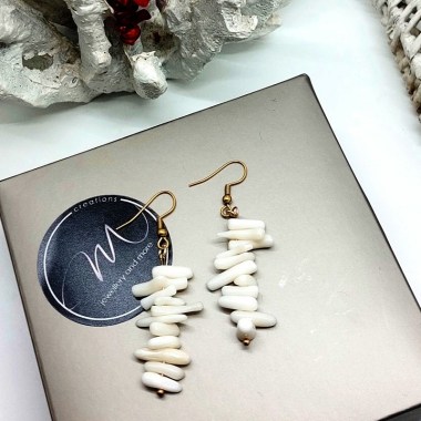 coral-earrings_white